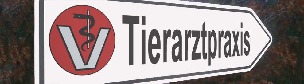 Wegweiserschild mit der Aufschrift „Tierarztpraxis“